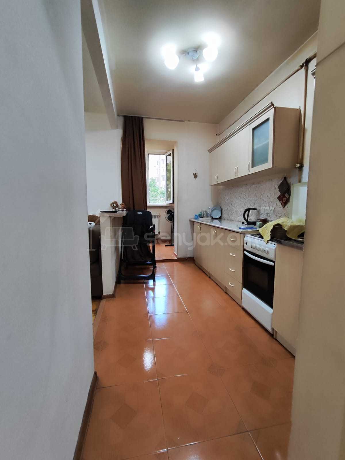 2 Սենյականոց Բնակարան, 54քմ, 3/9 հարկ, Նորմալ Վիճակում