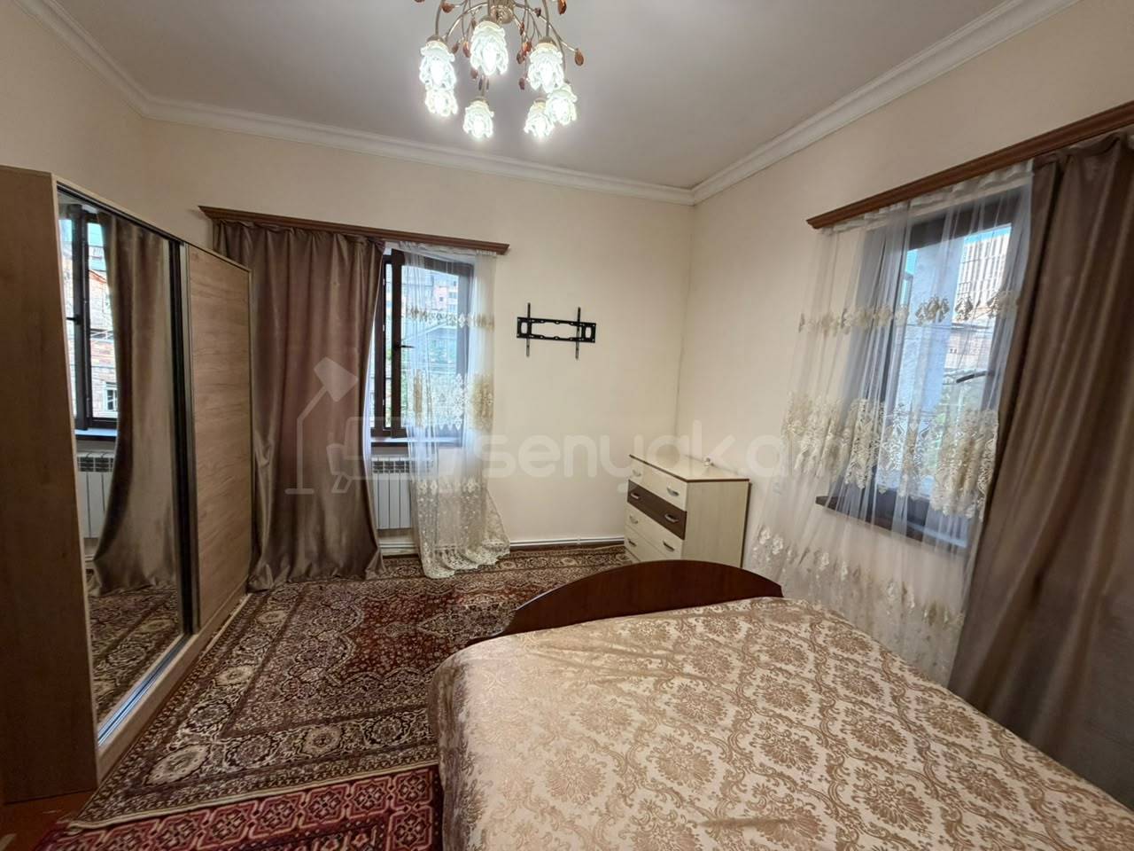 5 Սենյականոց Սեփական Տուն, 160քմ, Նորմալ Վիճակում, Կահավորված