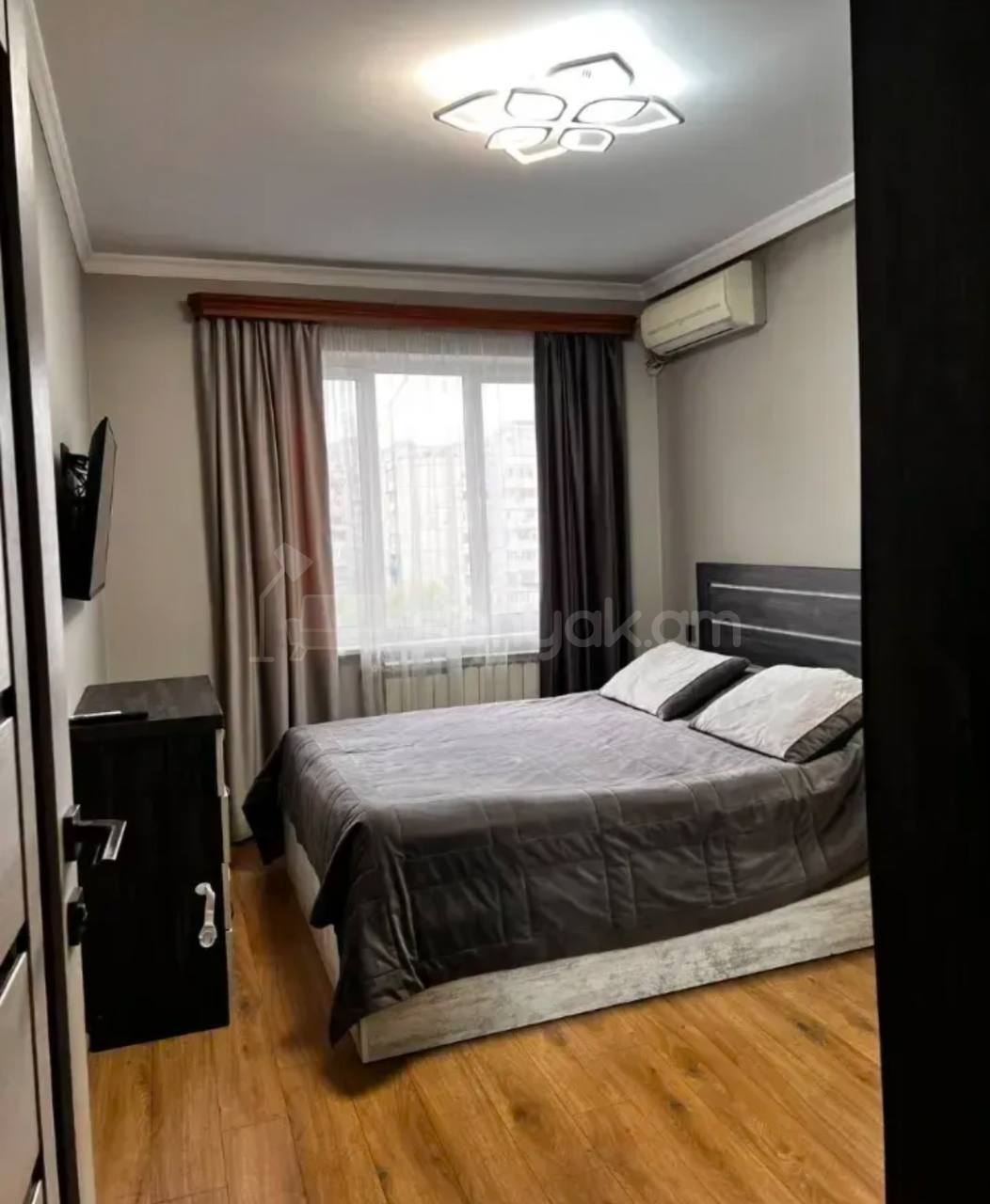3 Սենյականոց Բնակարան, 76քմ, 6/9 հարկ, Կապիտալ Վերանորոգված, Կահավորված