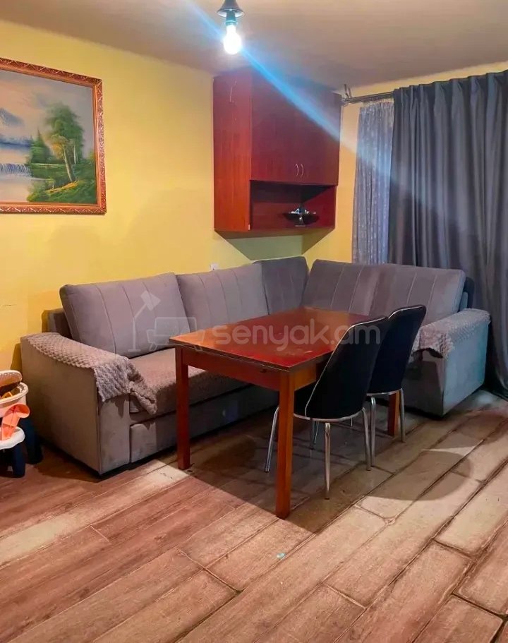 3 Սենյականոց Բնակարան Քարե Շենքում, 55քմ, 1/5 հարկ, Կապիտալ Վերանորոգված