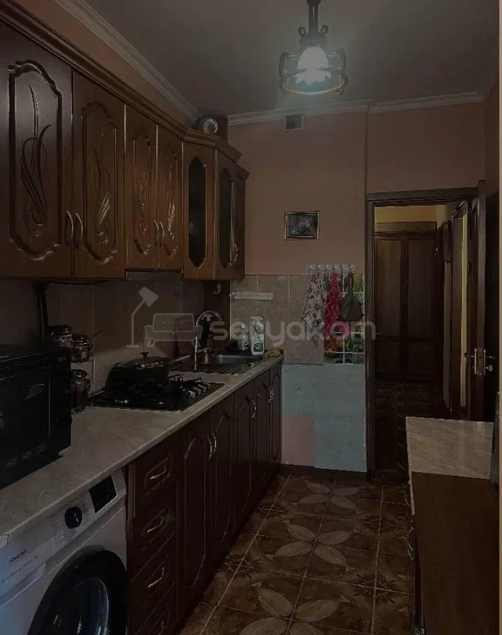 3 Սենյականոց Բնակարան, 84քմ, 6/9 հարկ, Կոսմետիկ Վերանորոգված, Կահավորված, Արևկող