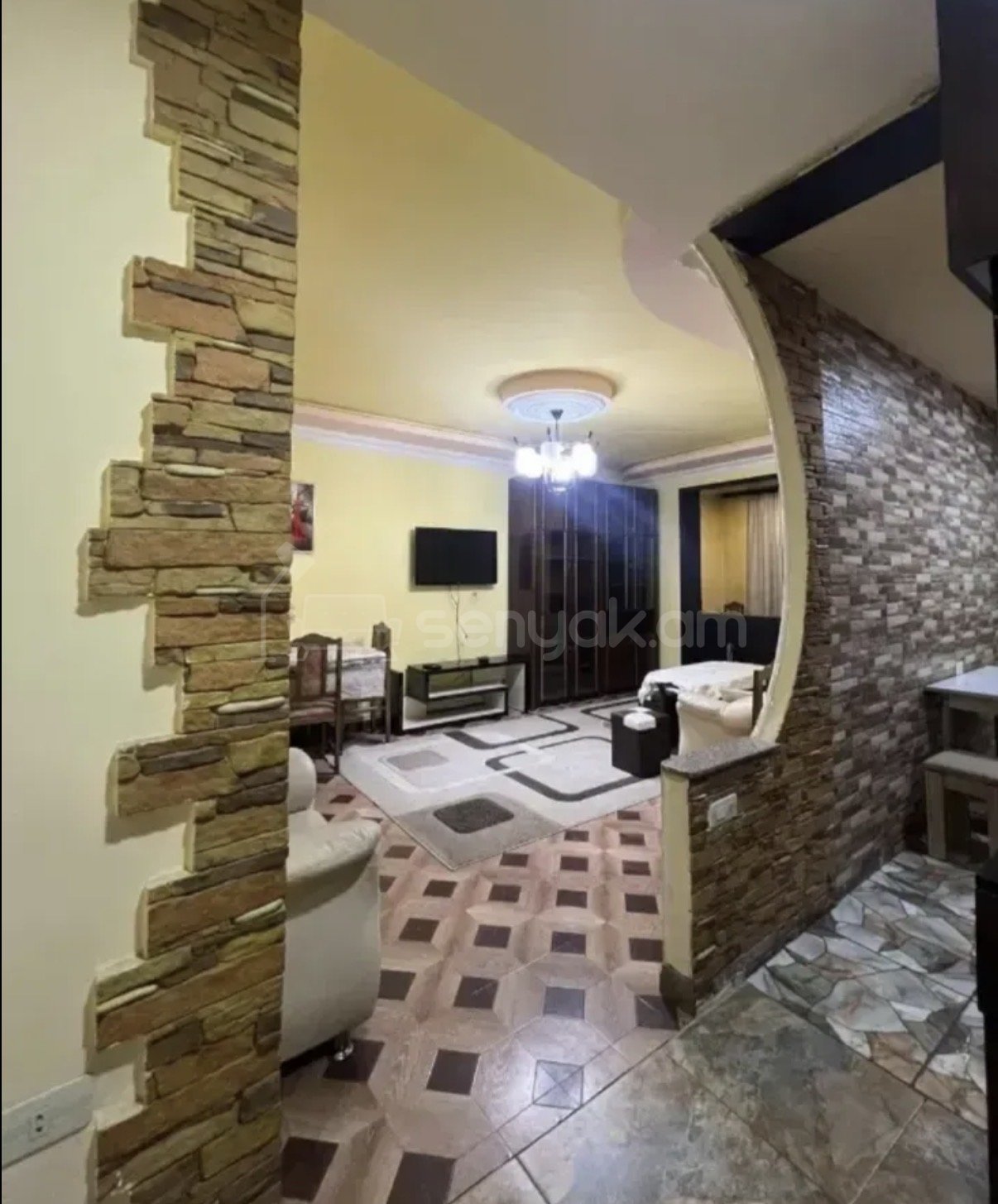 3 Սենյականոց Բնակարան, 67քմ, 3/9 հարկ, Կապիտալ Վերանորոգված, Կահավորված