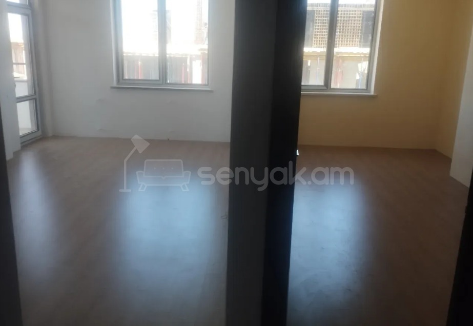 4 Սենյականոց Բնակարան Նորակառույցում, 94քմ, 12/14 հարկ, Կապիտալ Վերանորոգված