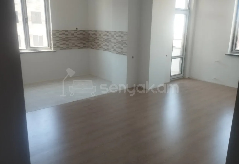 4 Սենյականոց Բնակարան Նորակառույցում, 94քմ, 12/14 հարկ, Կապիտալ Վերանորոգված