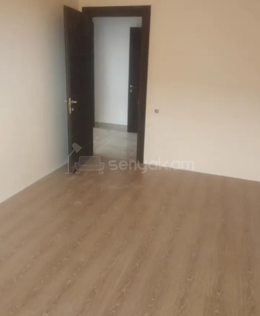 4 Սենյականոց Բնակարան Նորակառույցում, 94քմ, 12/14 հարկ, Կապիտալ Վերանորոգված