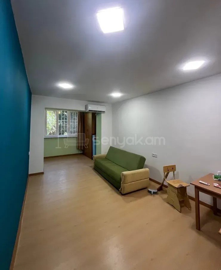 2 Սենյականոց Բնակարան Քարե Շենքում, 54քմ, 1/5 հարկ, Նորմալ Վիճակում