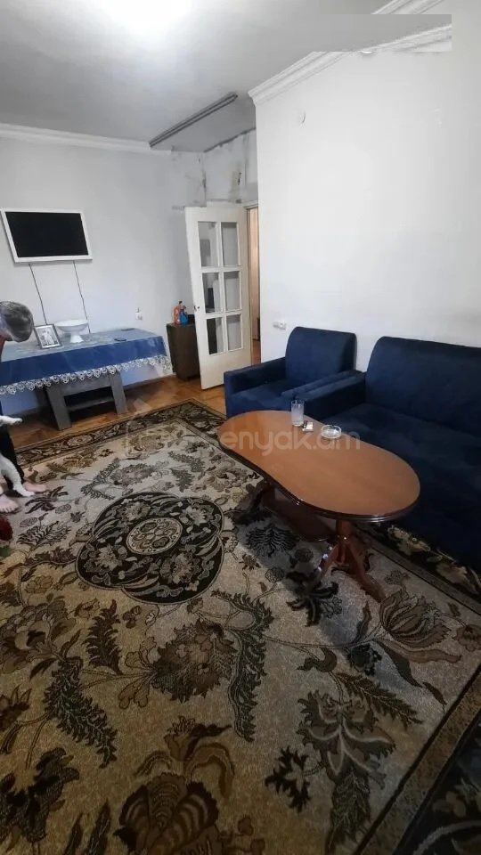 2 Սենյականոց Բնակարան, 44քմ, 9/9 հարկ, Նորմալ Վիճակում