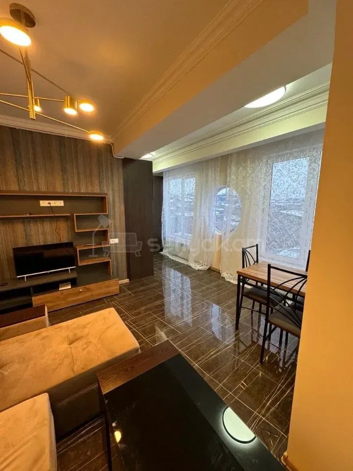 2 Սենյականոց Բնակարան Քարե Շենքում, 43քմ, 4/5 հարկ, Կապիտալ Վերանորոգված