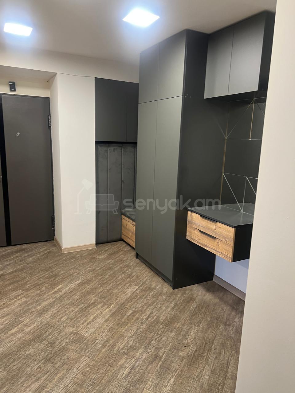 3 Սենյականոց Բնակարան, 98քմ, 4/9 հարկ, Կապիտալ Վերանորոգված