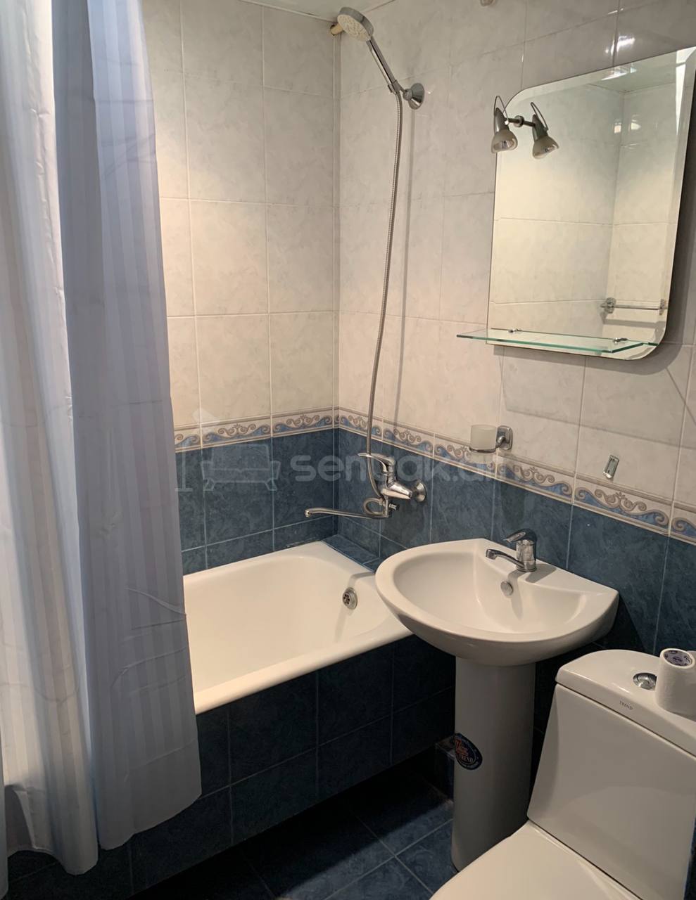 2 Սենյականոց Բնակարան Քարե Շենքում, 43քմ, 3/5 հարկ, Կապիտալ Վերանորոգված, Կահավորված, Արևկող