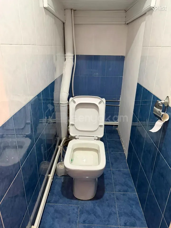 3 Սենյականոց Բնակարան Քարե Շենքում, 78քմ, 2/2 հարկ, Նորմալ Վիճակում, Կահավորված, Արևկող