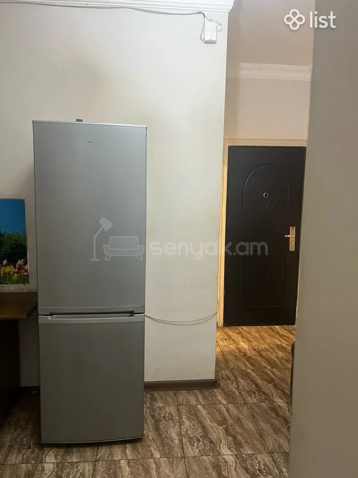 1 Սենյականոց Բնակարան Քարե Շենքում, 45քմ, 1/1 հարկ, Նորմալ Վիճակում, Կահավորված, Արևկող