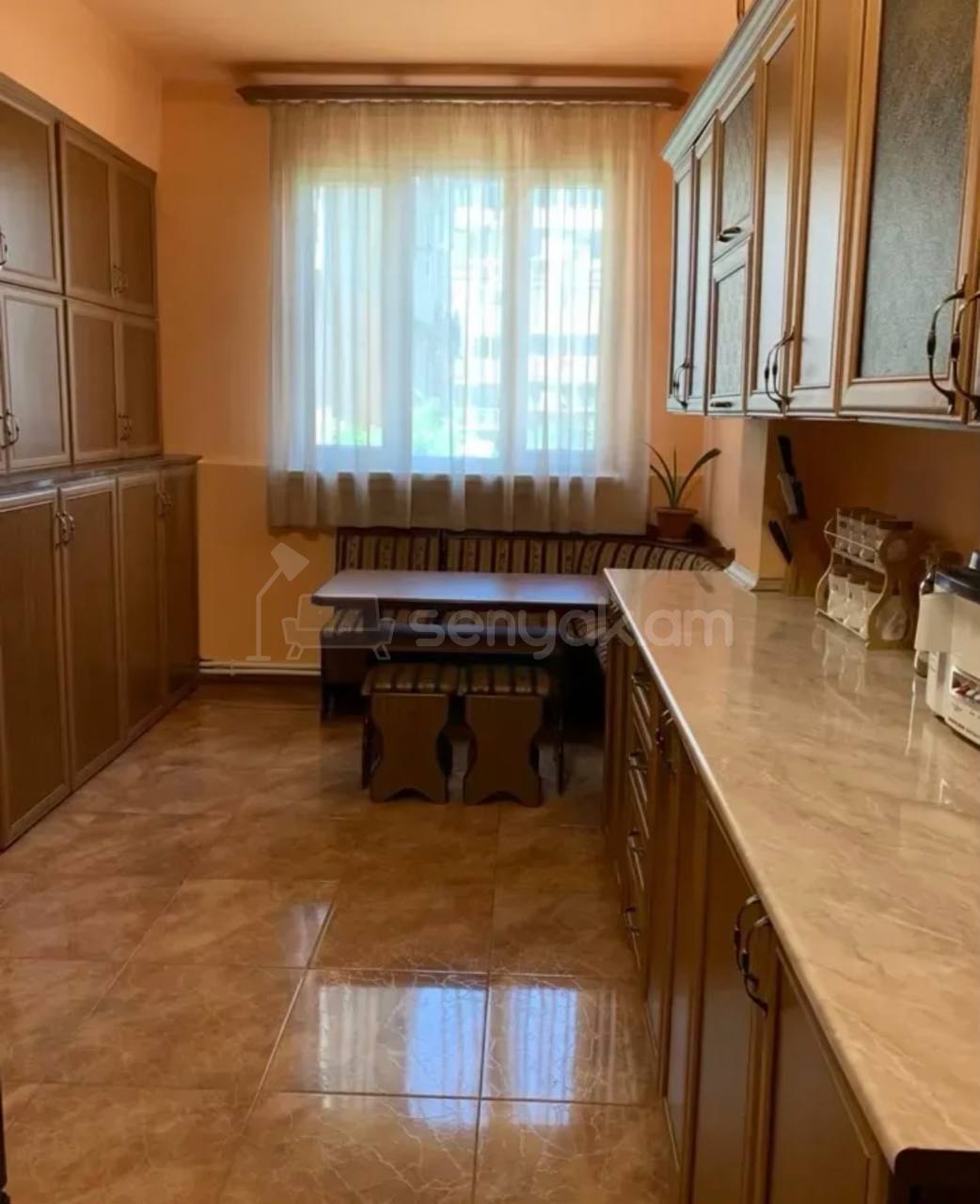 3 Սենյականոց Բնակարան, 93քմ, 2/10 հարկ, Կապիտալ Վերանորոգված