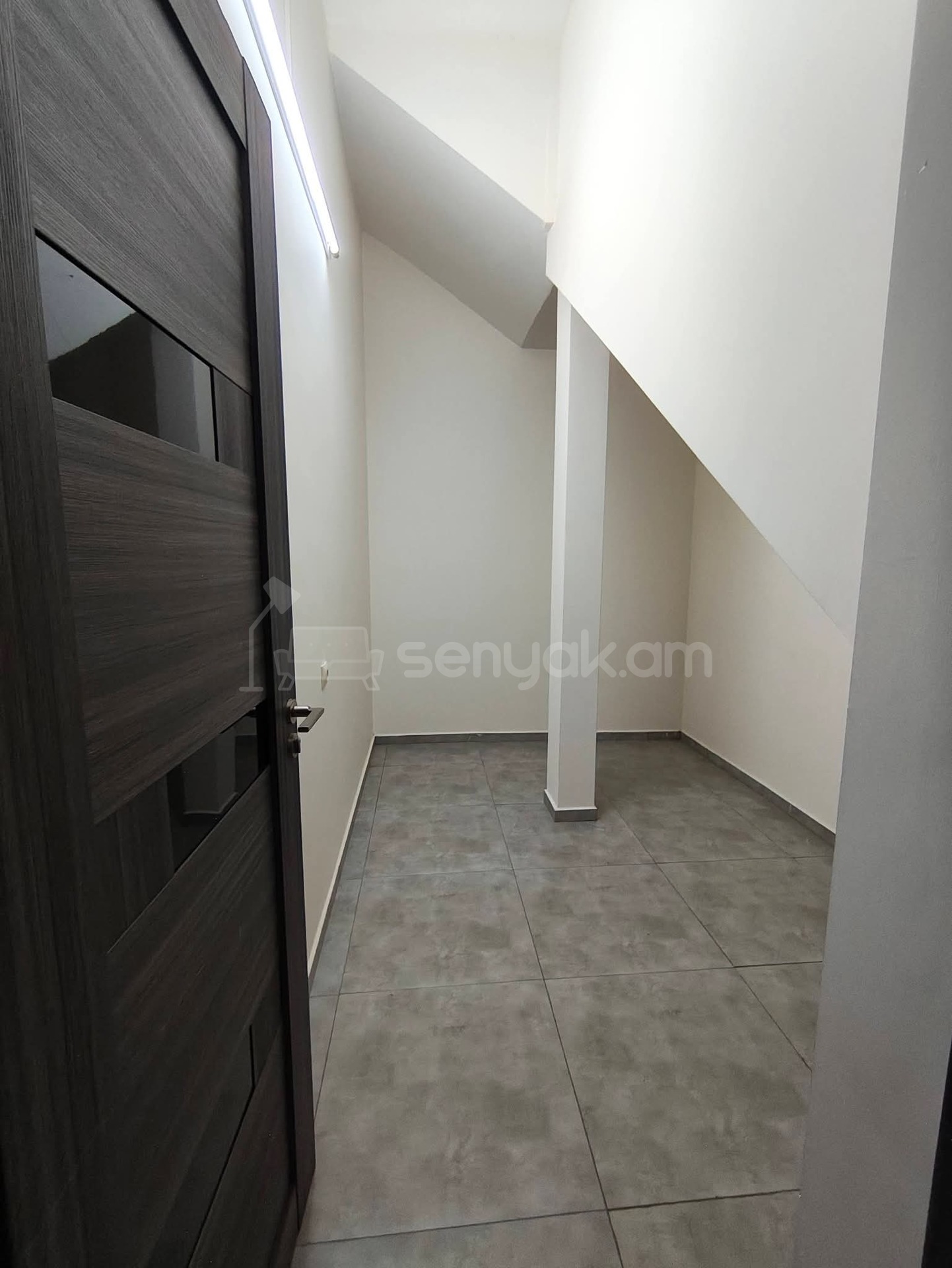 4 Սենյականոց Շքեղ Առանձնատուն, 200քմ, Կահավորված