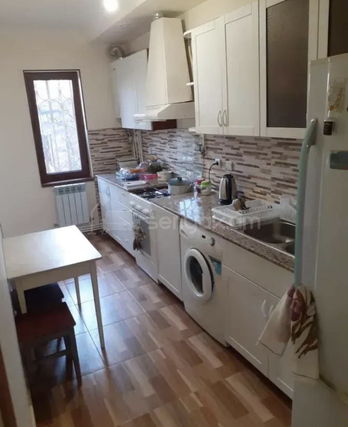 3 Սենյականոց Բնակարան, 74քմ, 1/9 հարկ, Նորմալ Վիճակում, Կահավորված