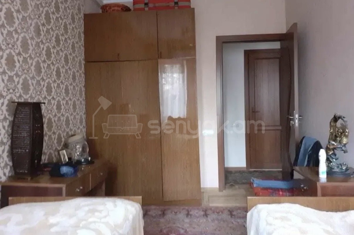 3 Սենյականոց Բնակարան, 74քմ, 1/9 հարկ, Նորմալ Վիճակում, Կահավորված