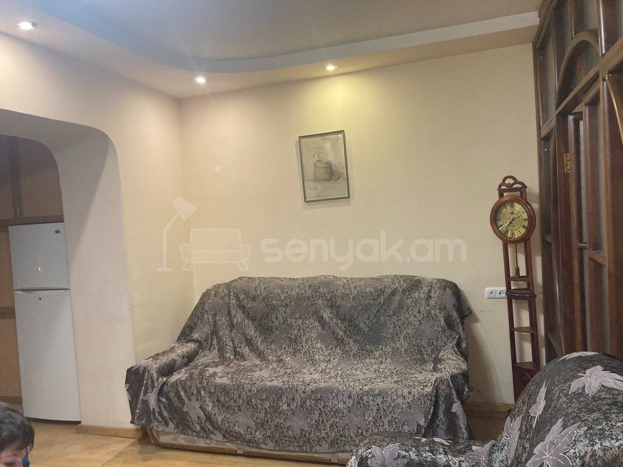 1 Սենյականոց Բնակարան Քարե Շենքում, 50քմ, 4/6 հարկ, Կոսմետիկ Վերանորոգված, Կահավորված