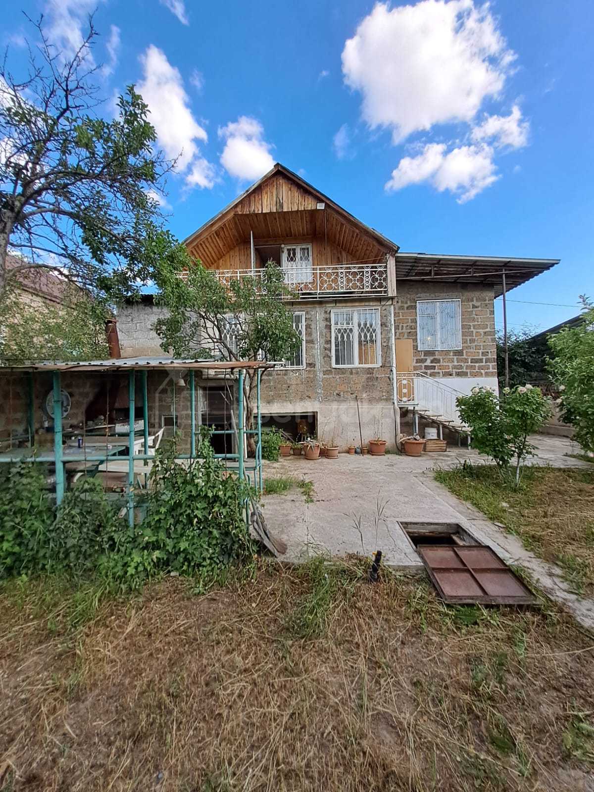 5 Սենյականոց Ամառանոց, 145քմ, Ավտոտնակով