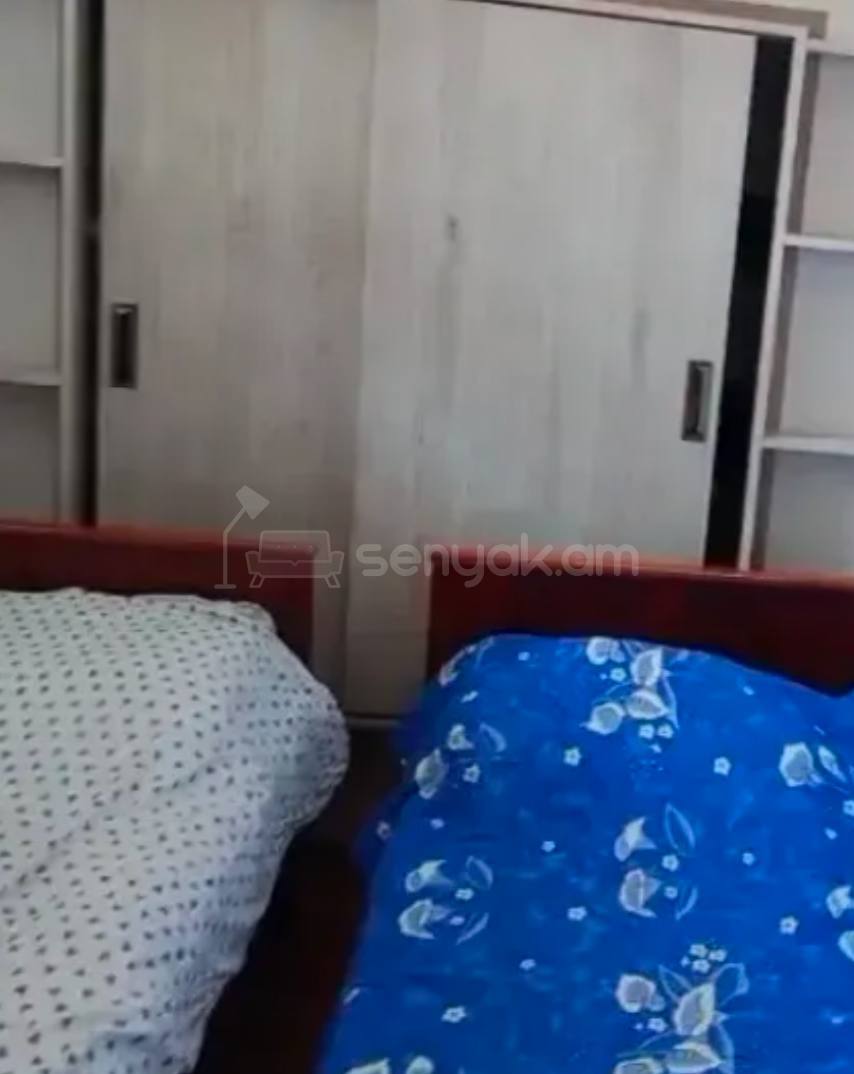 3 Սենյականոց Բնակարան Քարե Շենքում, 60քմ, 3/5 հարկ, Կոսմետիկ Վերանորոգված, Կահավորված