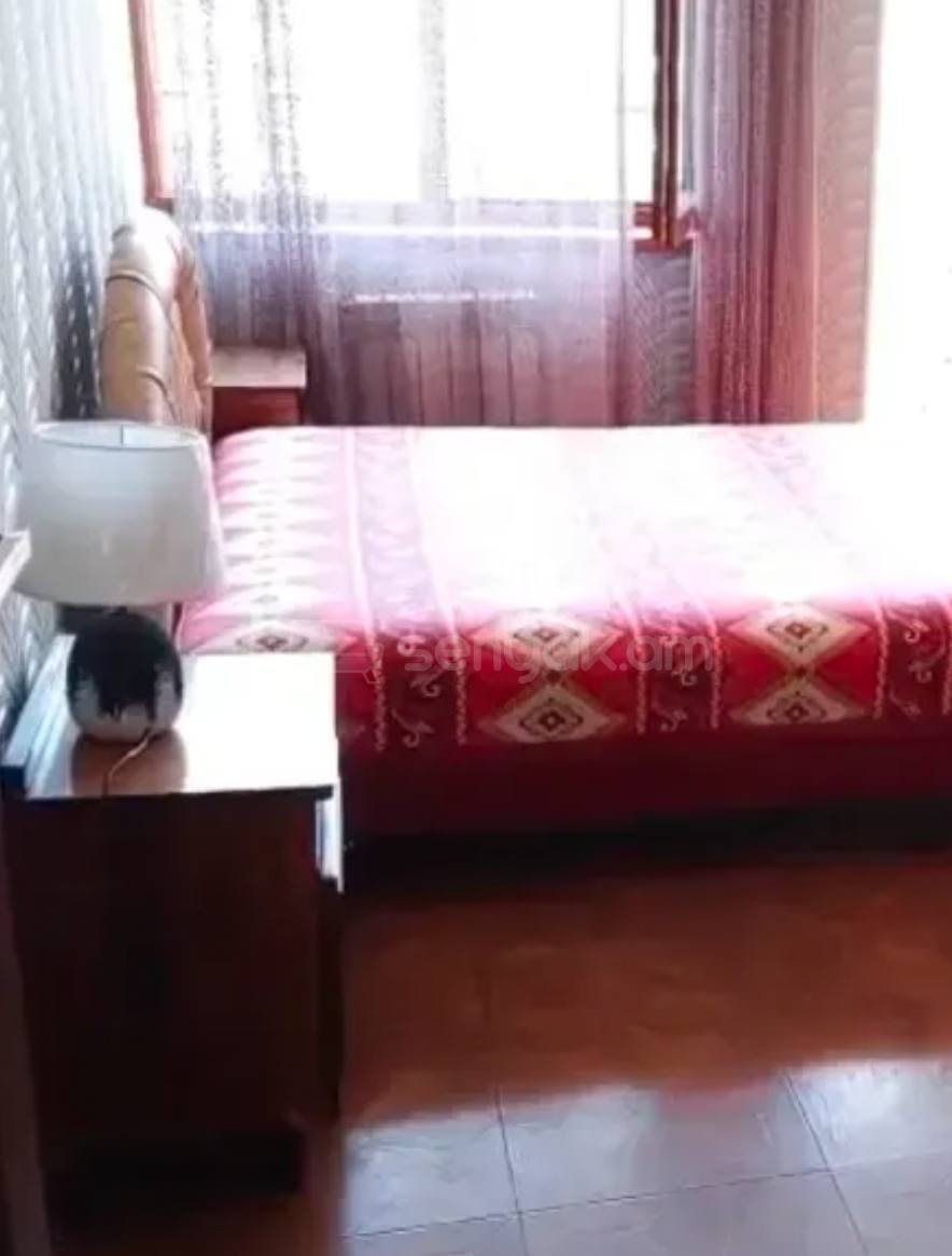 3 Սենյականոց Բնակարան Քարե Շենքում, 60քմ, 3/5 հարկ, Կոսմետիկ Վերանորոգված, Կահավորված