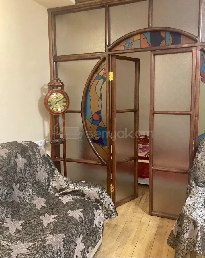 1 Սենյականոց Բնակարան Քարե Շենքում, 50քմ, 4/6 հարկ, Կապիտալ Վերանորոգված, Կահավորված