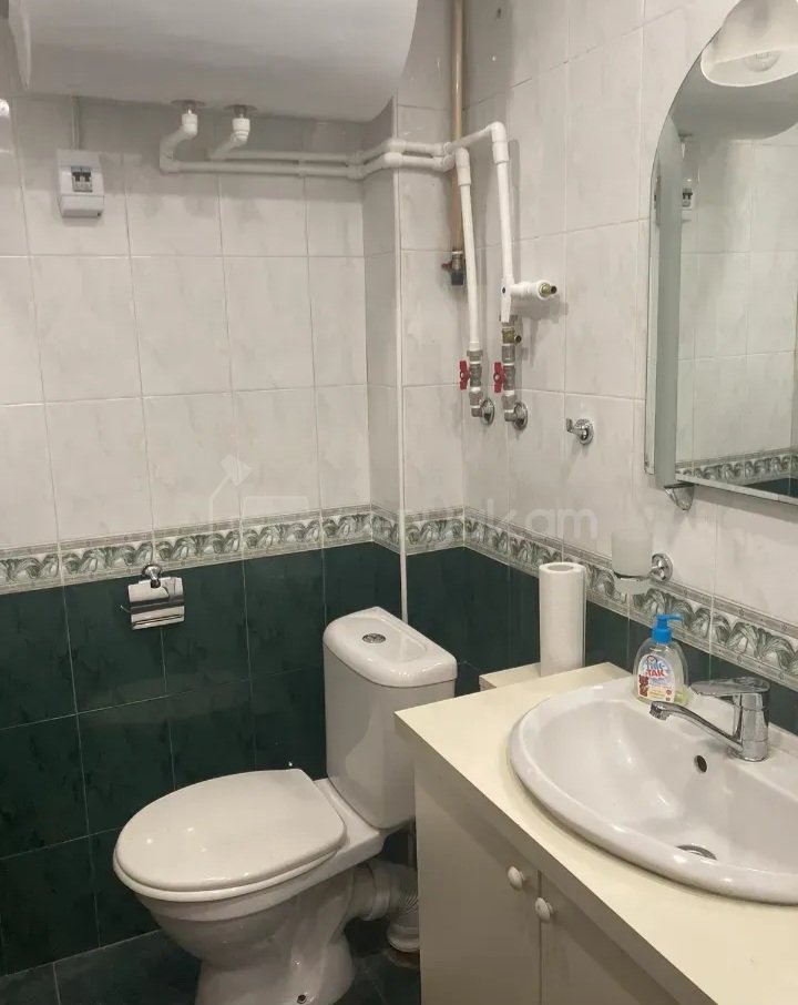 1 Սենյականոց Բնակարան Քարե Շենքում, 50քմ, 4/6 հարկ, Կապիտալ Վերանորոգված, Կահավորված
