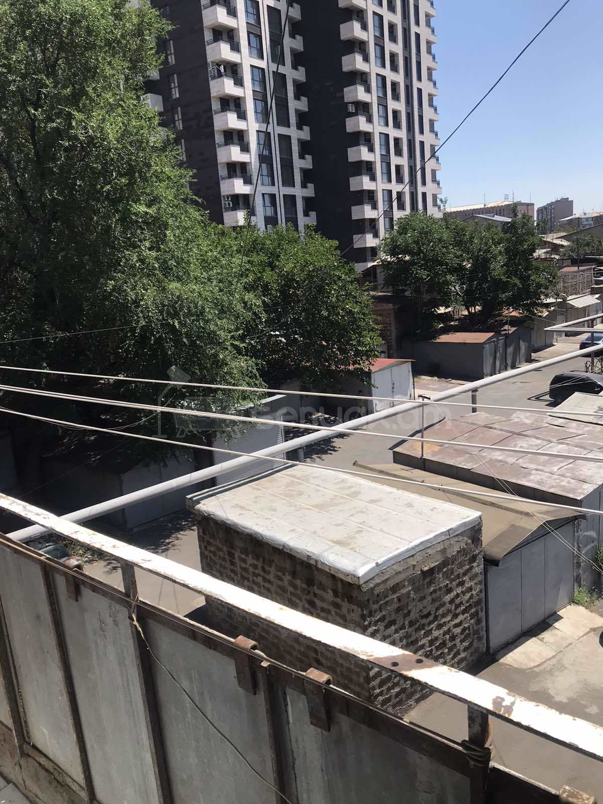 3 Սենյականոց Բնակարան Քարե Շենքում, 63քմ, 3/5 հարկ, Կոսմետիկ Վերանորոգված, Կահավորված, Արևկող