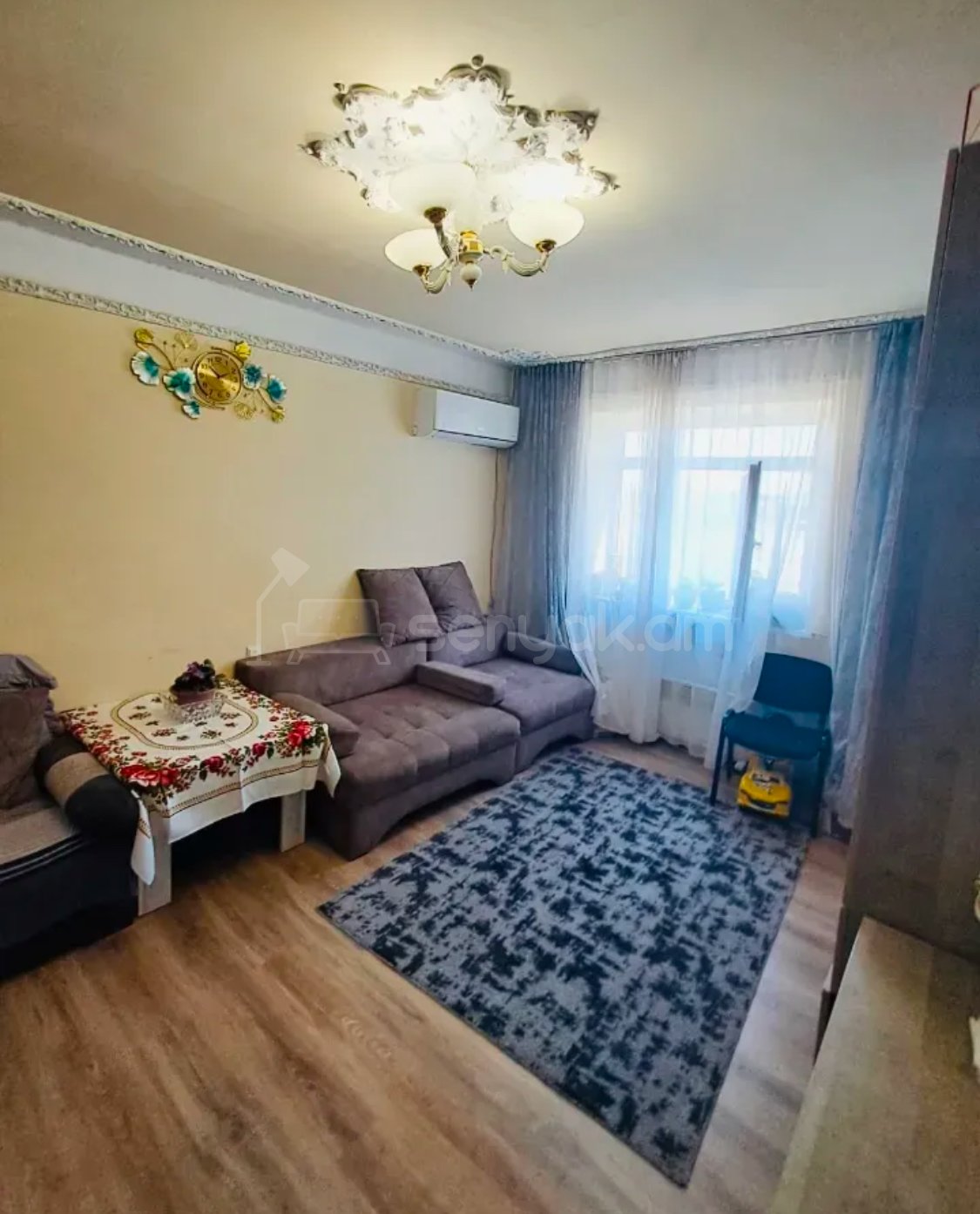 1 Սենյականոց Բնակարան Քարե Շենքում, 33քմ, 3/5 հարկ, Կապիտալ Վերանորոգված