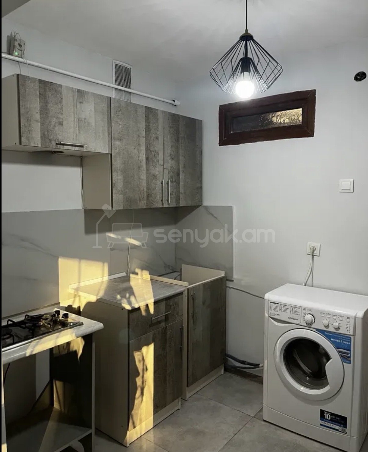 2 Սենյականոց Բնակարան Քարե Շենքում, 41քմ, 1/5 հարկ, Կապիտալ Վերանորոգված, Կահավորված