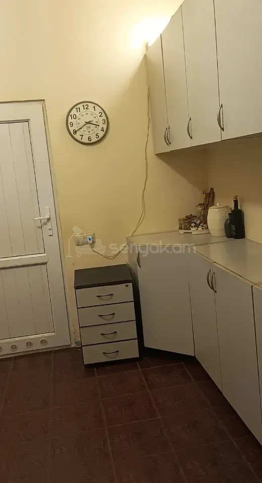 3 Սենյականոց Սեփական Տուն, 71քմ, Կոսմետիկ Վերանորոգված, Ավտոտնակով
