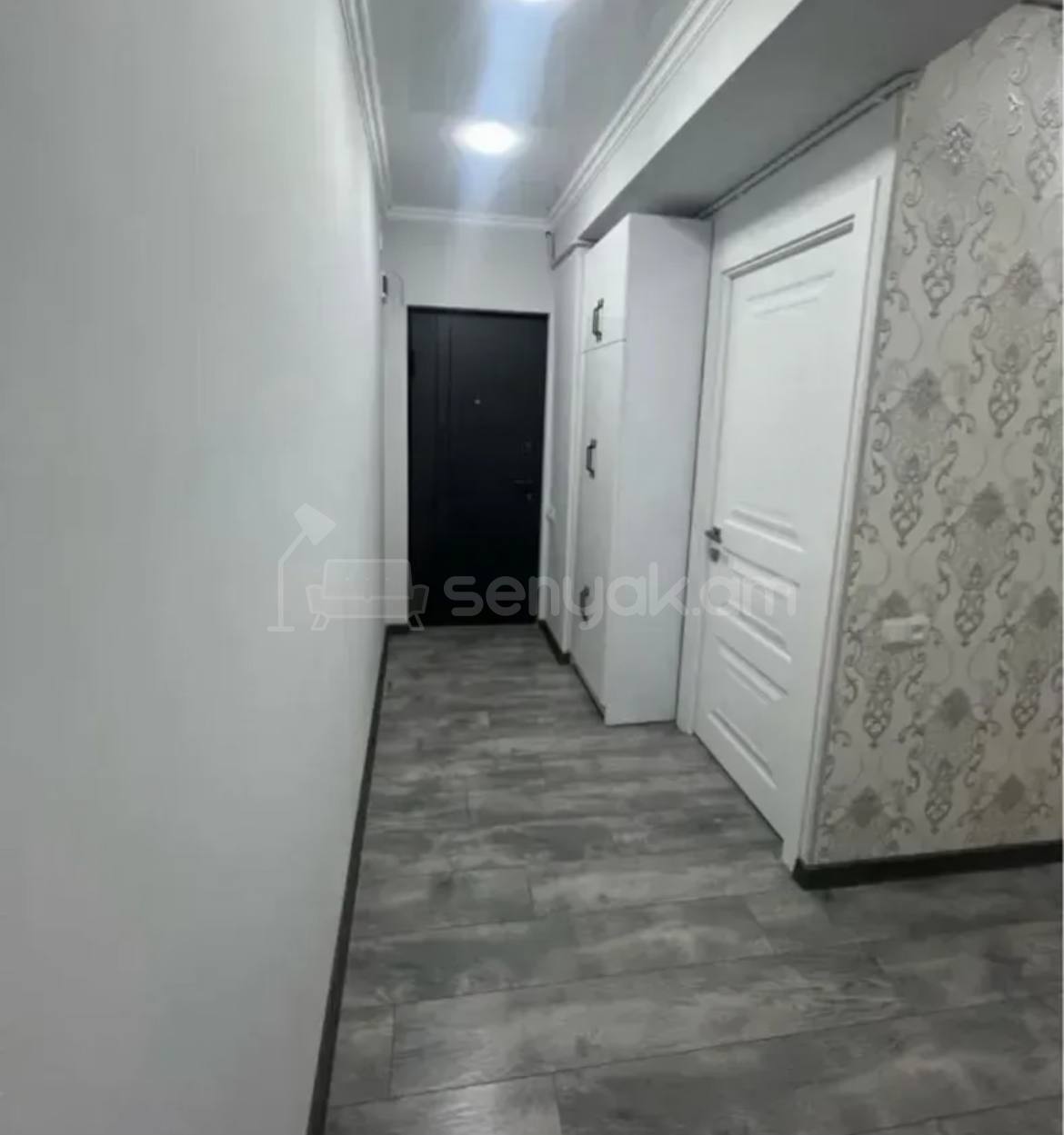 2 Սենյականոց Բնակարան, 40քմ, 6/9 հարկ, Կապիտալ Վերանորոգված, Կահավորված