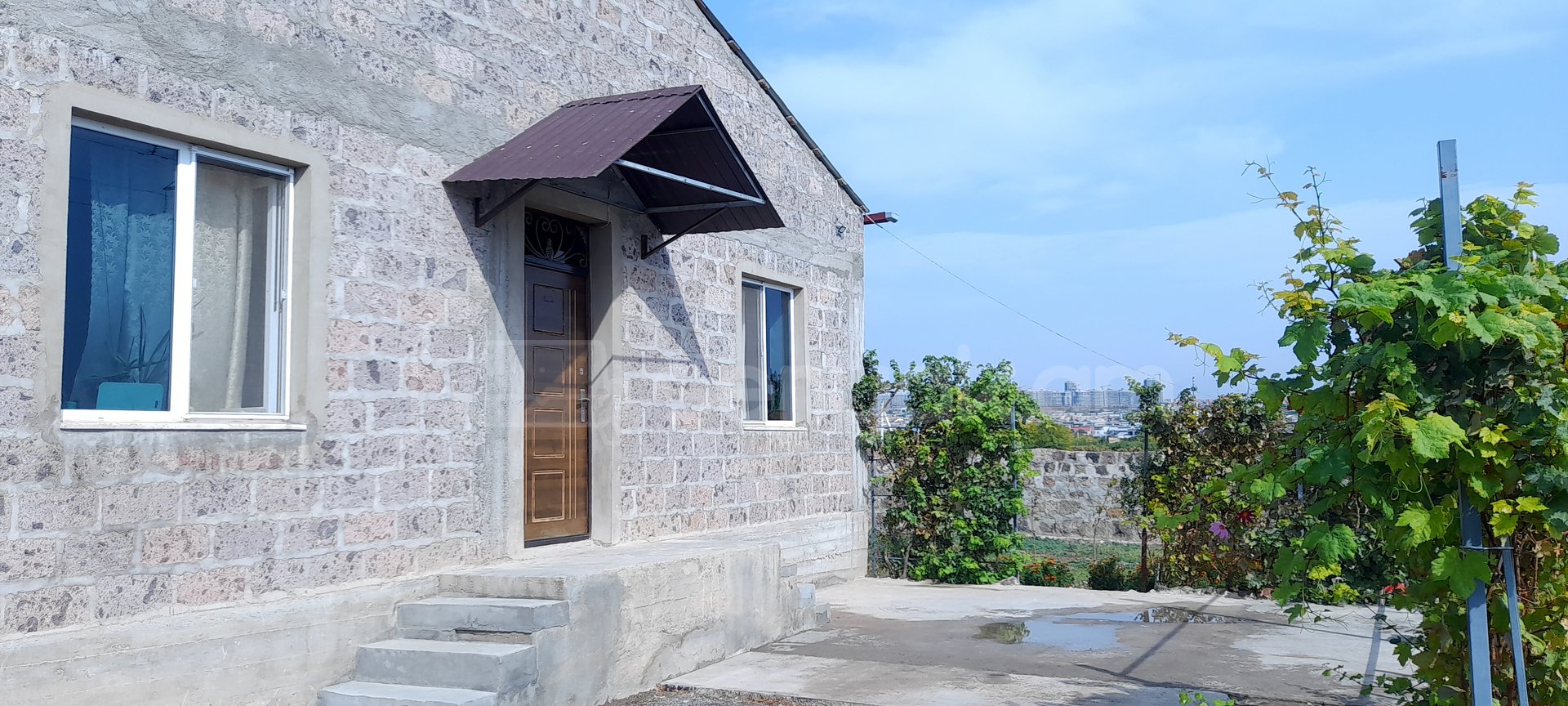 4 Սենյականոց Սեփական Տուն, 103քմ, Կոսմետիկ Վերանորոգված