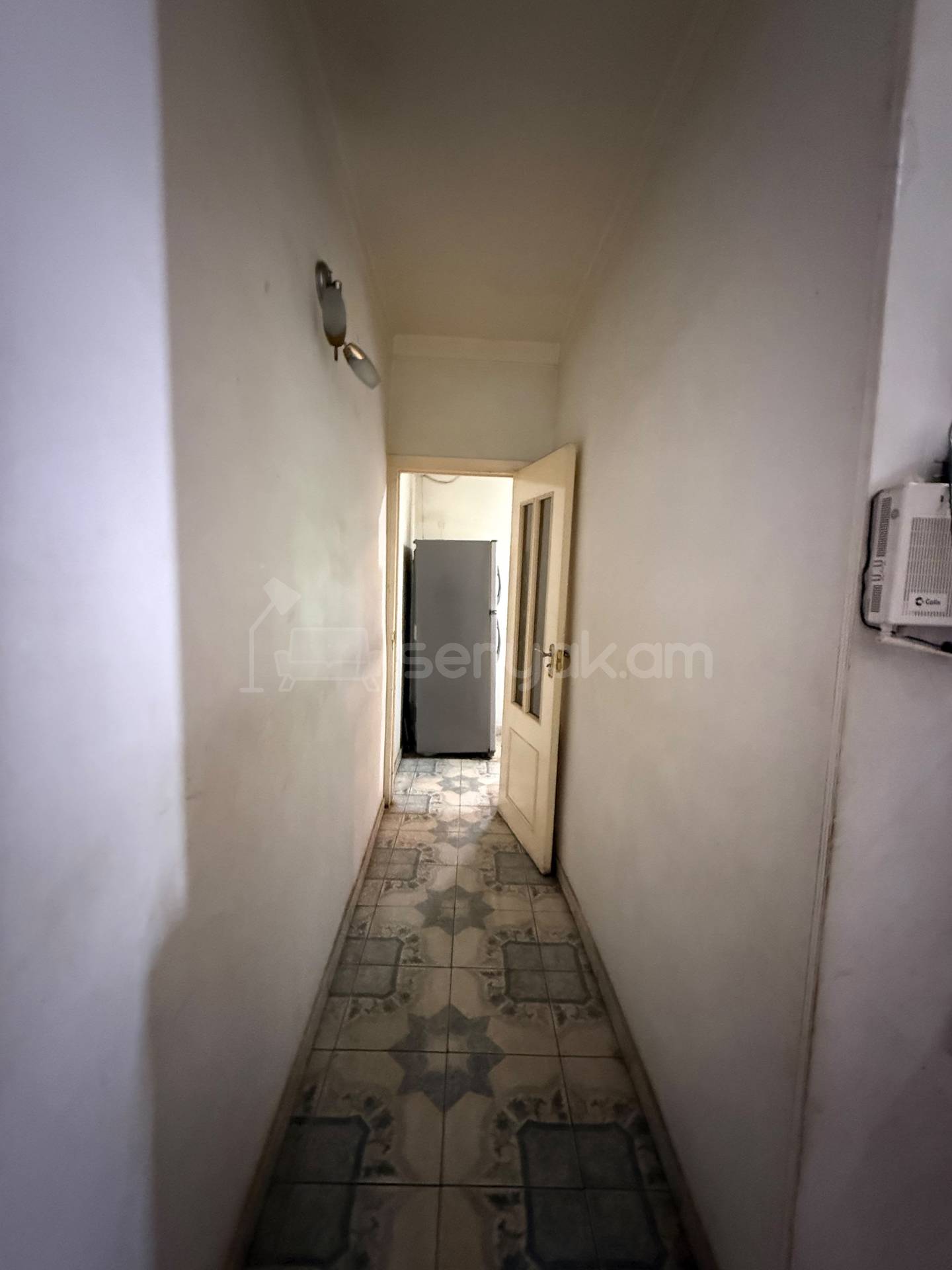 2 Սենյականոց Բնակարան Քարե Շենքում, 63քմ, 2/5 հարկ, Նորմալ Վիճակում