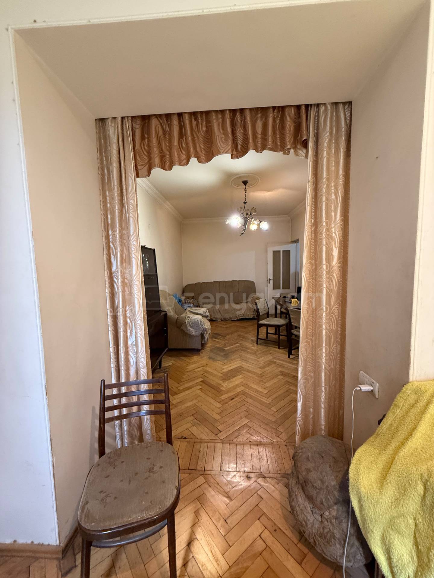 2 Սենյականոց Բնակարան Քարե Շենքում, 63քմ, 2/5 հարկ, Նորմալ Վիճակում