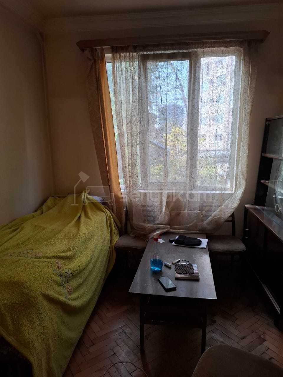 2 Սենյականոց Բնակարան Քարե Շենքում, 63քմ, 2/5 հարկ, Նորմալ Վիճակում