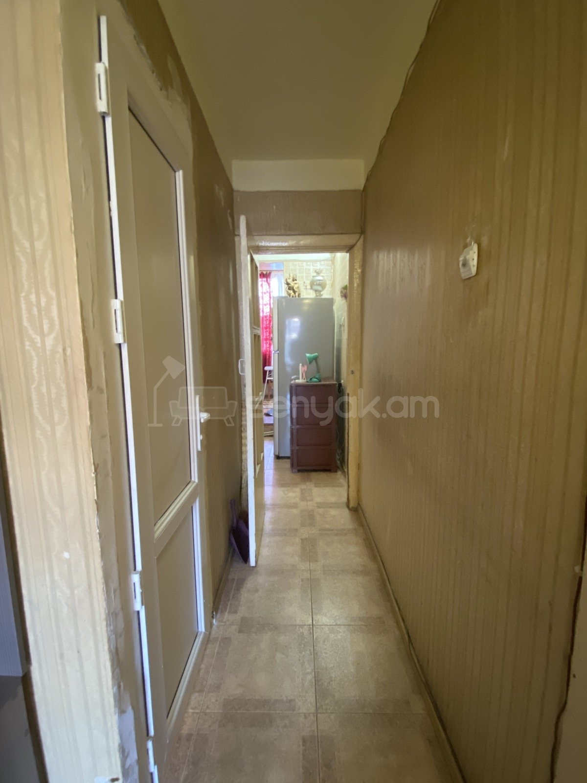 3 Սենյականոց Բնակարան Քարե Շենքում, 70քմ, 1/5 հարկ, Կոսմետիկ Վերանորոգված, Կահավորված, Արևկող