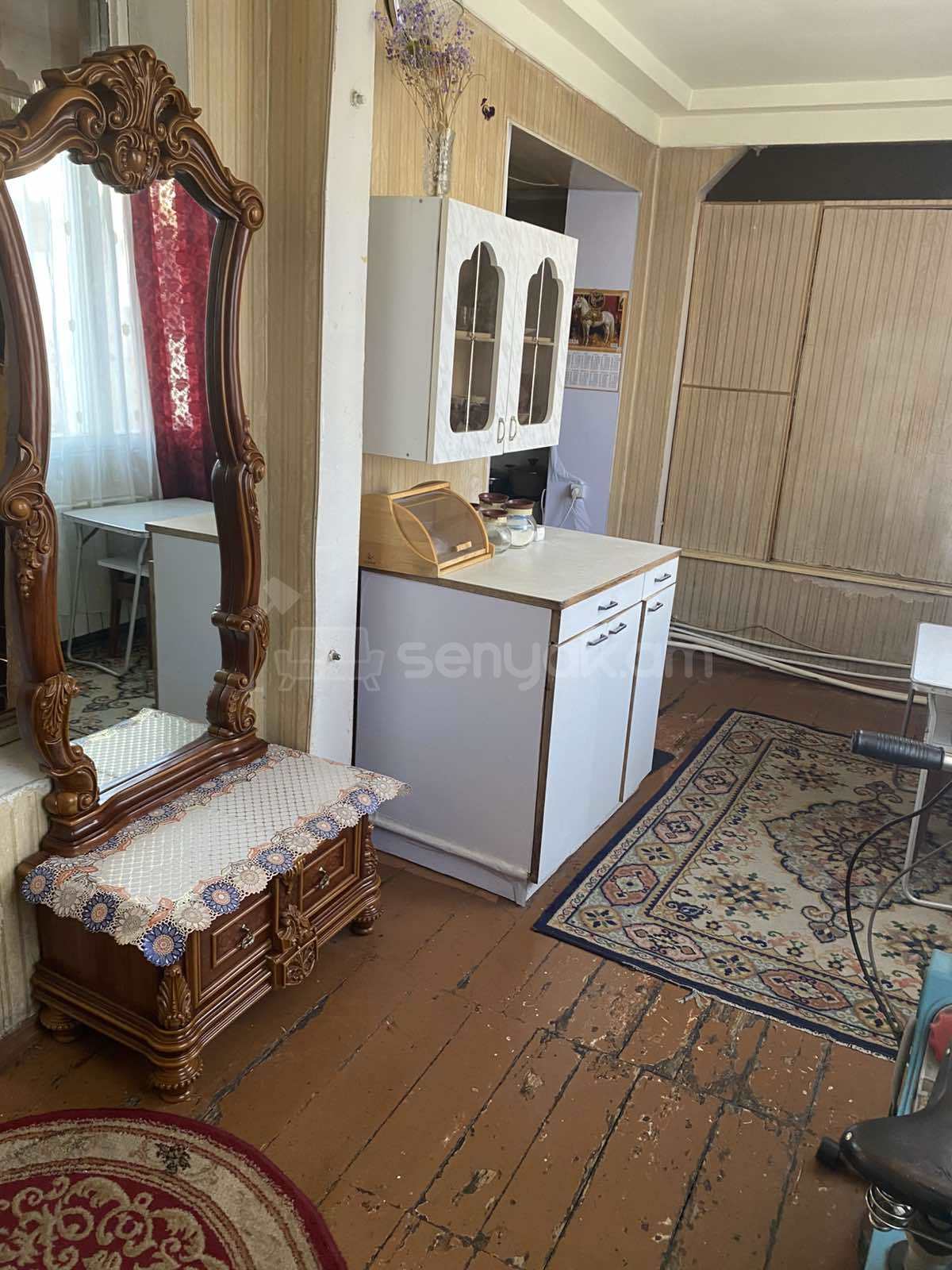 3 Սենյականոց Բնակարան Քարե Շենքում, 70քմ, 1/5 հարկ, Կոսմետիկ Վերանորոգված, Կահավորված, Արևկող