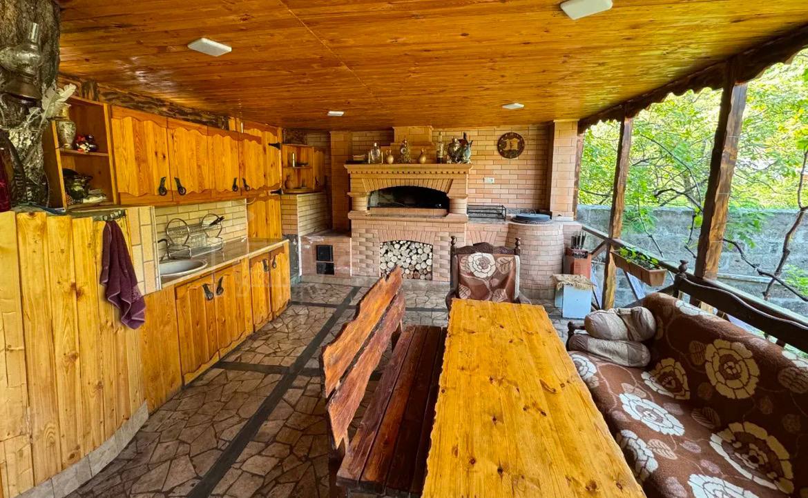 4 Սենյականոց Սեփական Տուն, 150քմ, Կապիտալ Վերանորոգված, Կահավորված