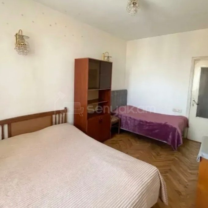 3 Սենյականոց Բնակարան, 80քմ, 9/9 հարկ, Պետական Վիճակում