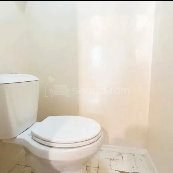 3 Սենյականոց Բնակարան, 80քմ, 9/9 հարկ, Պետական Վիճակում