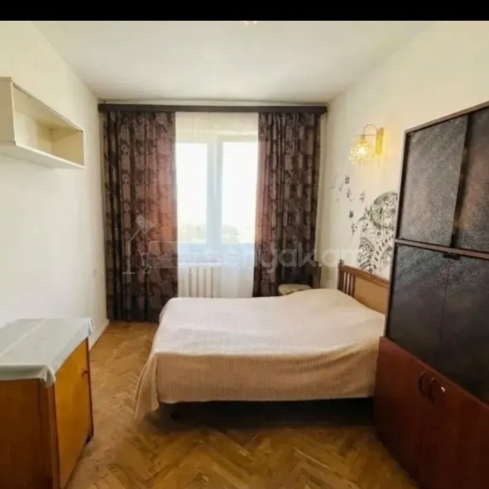 3 Սենյականոց Բնակարան, 80քմ, 9/9 հարկ, Պետական Վիճակում
