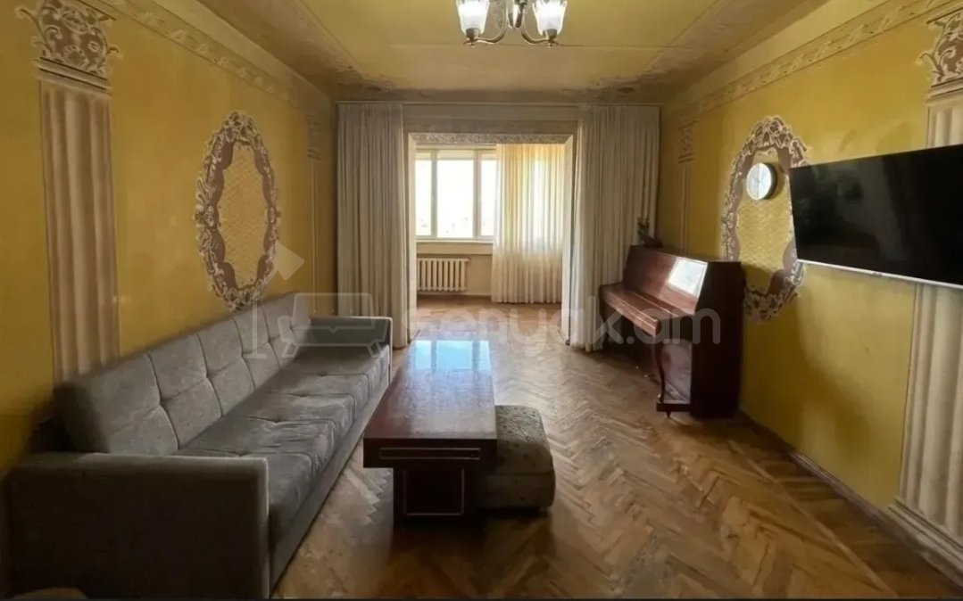 3 Սենյականոց Բնակարան, 80քմ, 9/9 հարկ, Պետական Վիճակում