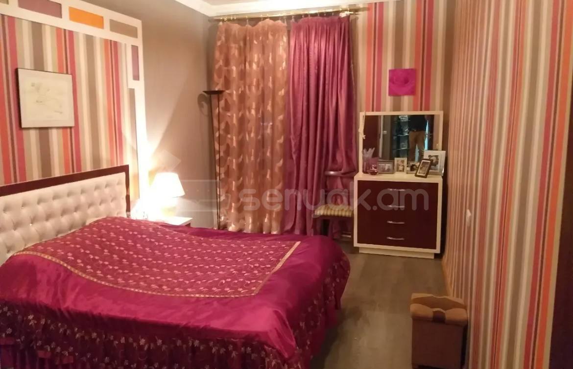 3 Սենյականոց Բնակարան Քարե Շենքում, 54քմ, 1/5 հարկ, Կապիտալ Վերանորոգված