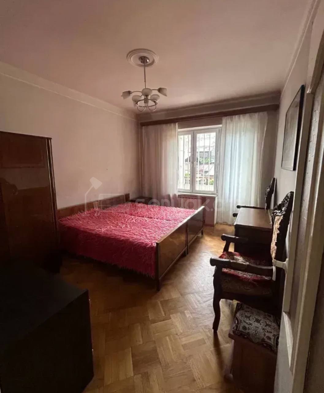 2 Սենյականոց Բնակարան Քարե Շենքում, 75քմ, 2/5 հարկ, Կոսմետիկ Վերանորոգված, Կահավորված