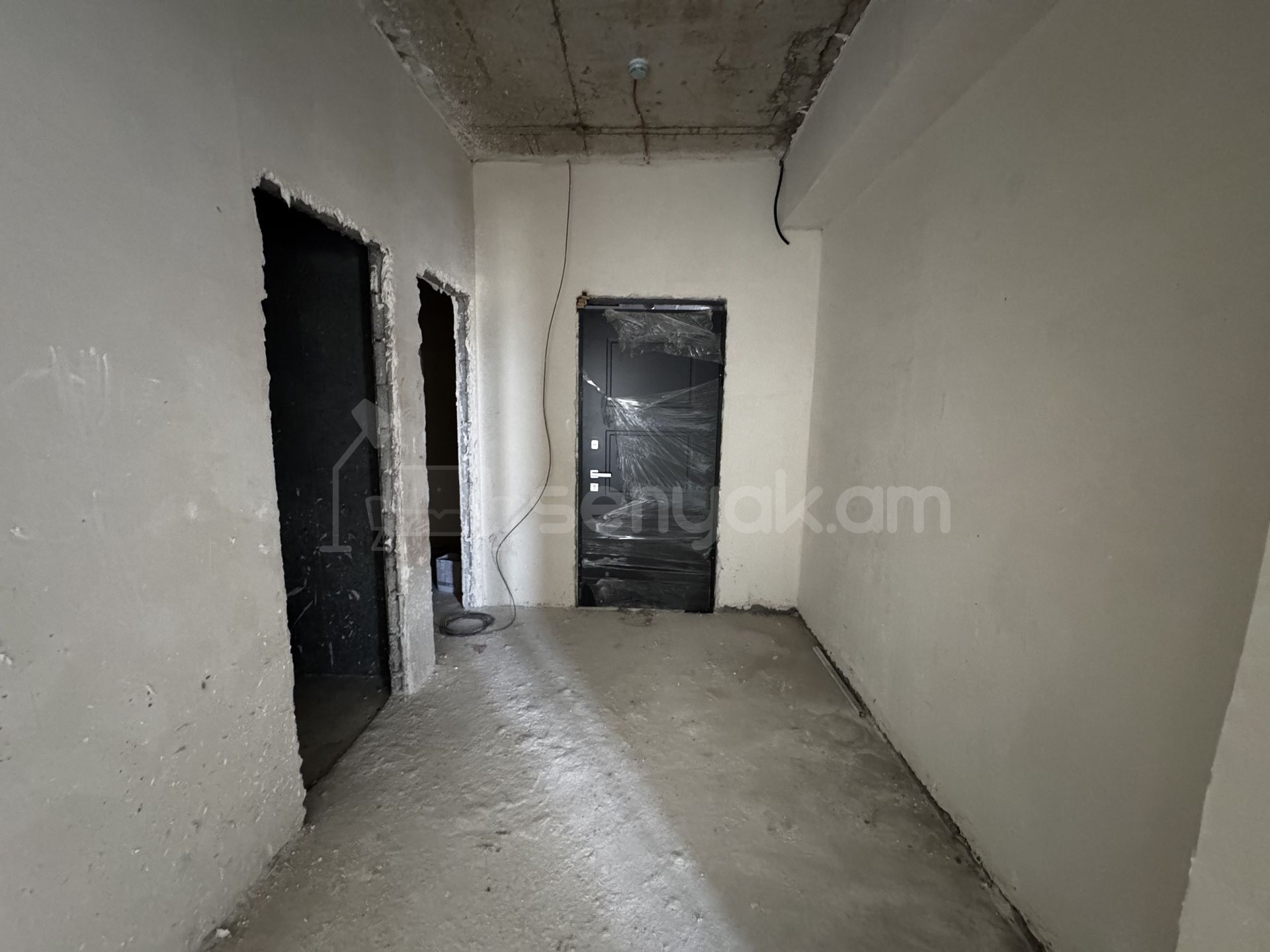 3 Սենյականոց Բնակարան Նորակառույցում, 77քմ, 14/21 հարկ, Զրոյական Վիճակում