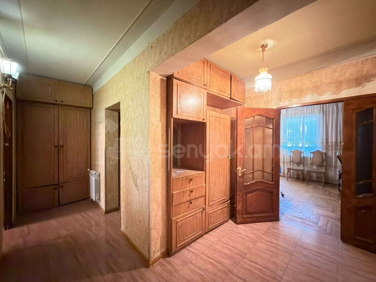 3 Սենյականոց Բնակարան, 80քմ, 2/9 հարկ, Կապիտալ Վերանորոգված, Կահավորված, Արևկող
