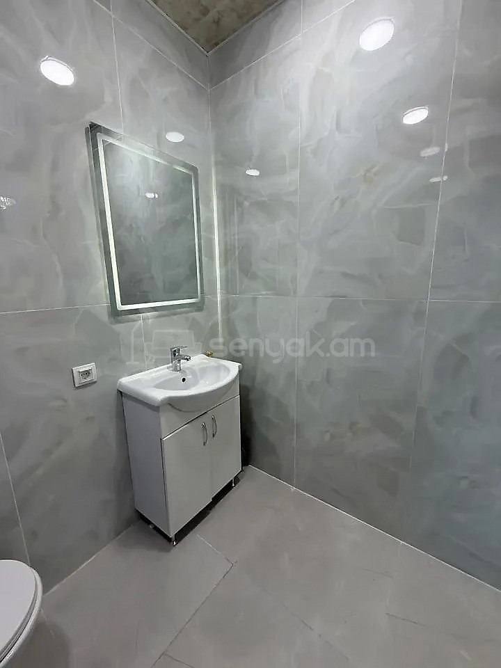 2 Սենյականոց Բնակարան, 48քմ, 2/7 հարկ, Կապիտալ Վերանորոգված