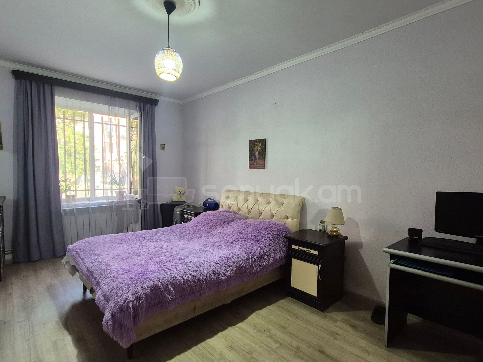 4 Սենյականոց Բնակարան Քարե Շենքում, 72քմ, 1/4 հարկ, Կապիտալ Վերանորոգված