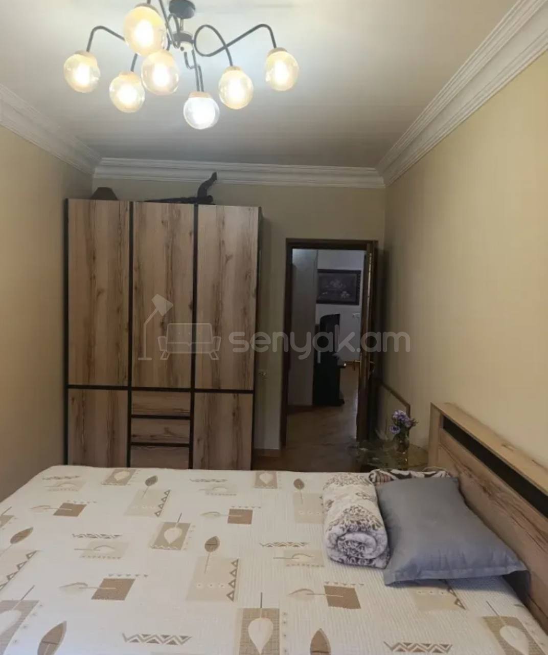 3 Սենյականոց Բնակարան Քարե Շենքում, 60քմ, 4/5 հարկ, Կոսմետիկ Վերանորոգված