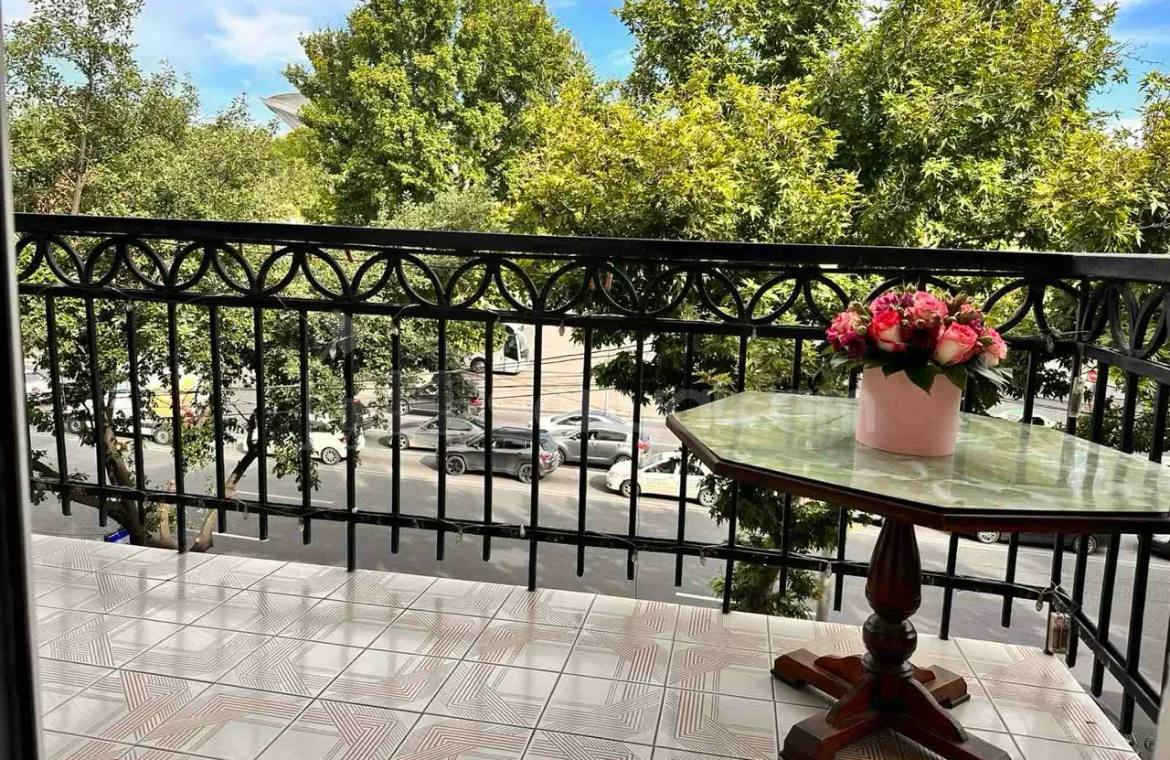 1 Սենյականոց Բնակարան Քարե Շենքում, 48քմ, 4/5 հարկ, Կոսմետիկ Վերանորոգված, Կահավորված, Արևկող